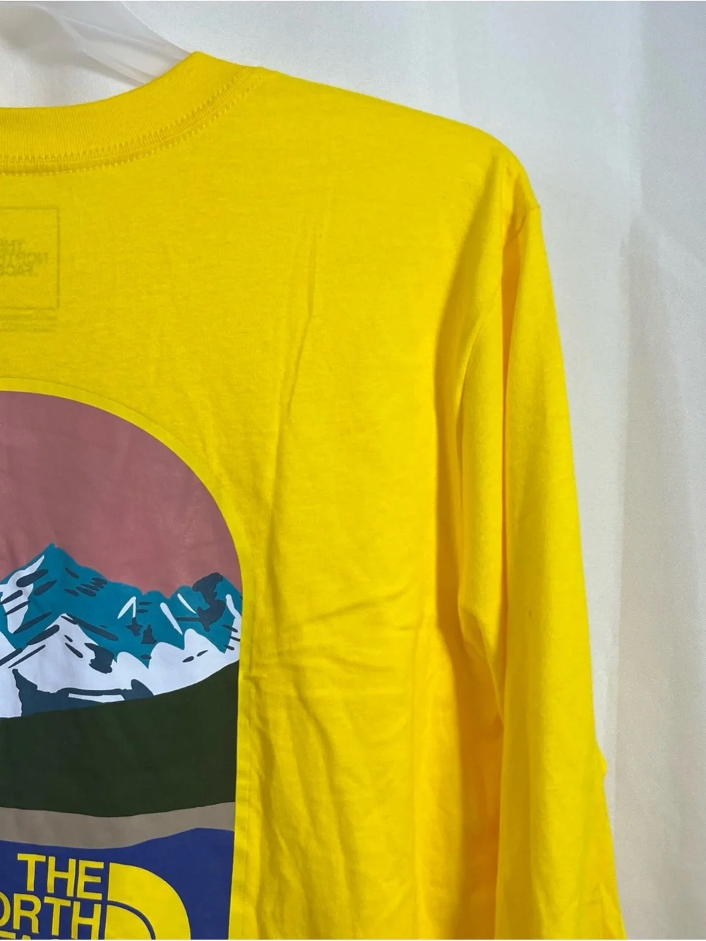 The North Face Long Sleeve Men's Crew Neck Tee Shirt Lightning Yellow XL NWT